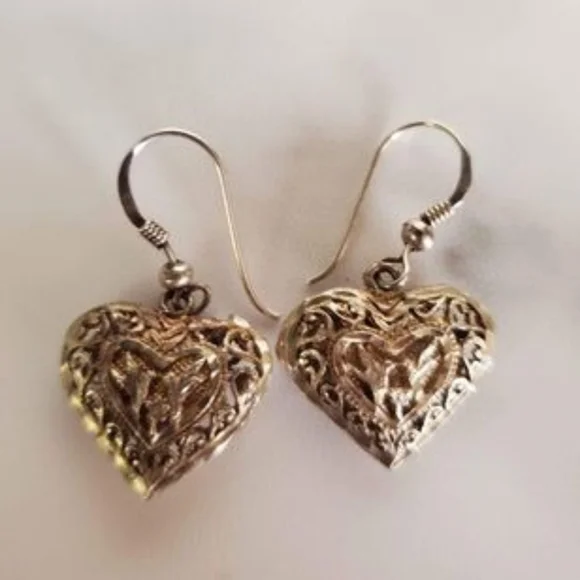 925 Silver 3D heart earrings with humming birds etchings - Picture 3 of 6